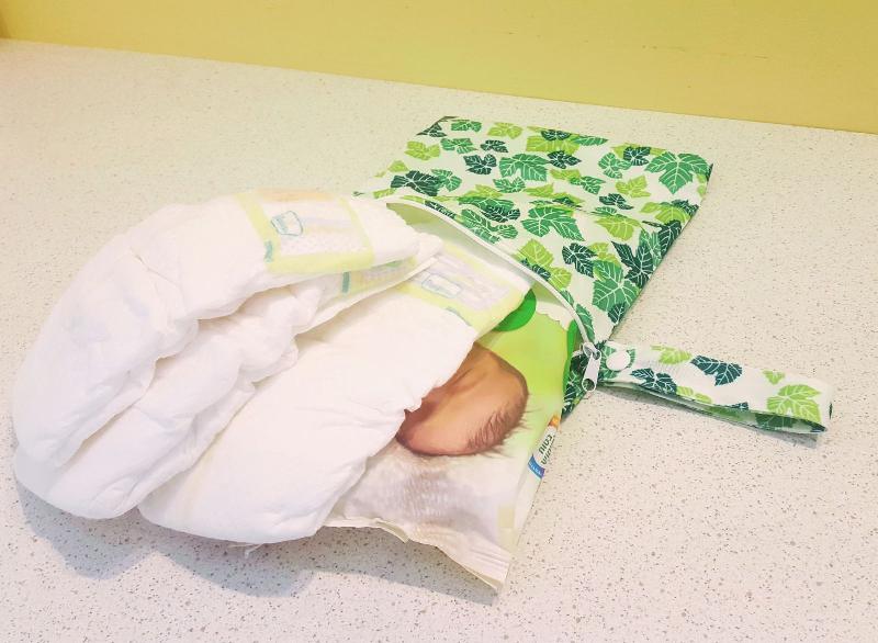 נרתיק קטן למגבונים וחיתולים